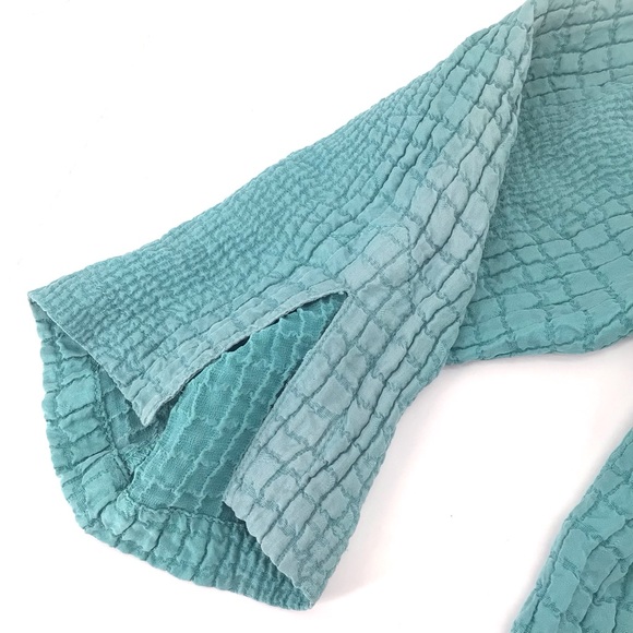 Citron Santa Monica Light Green Short Sleeve 100% Silk Lightweight Blouse PM - Picture 11 of 14